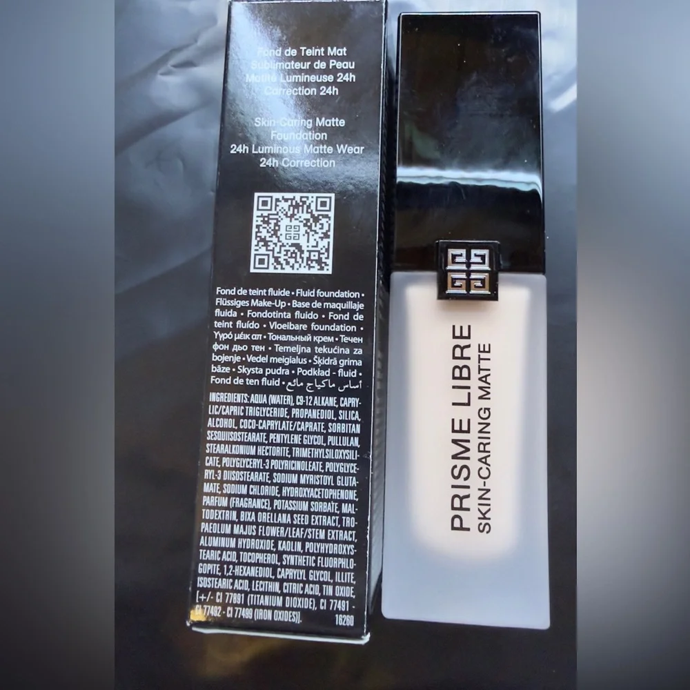 Givenchy Prisme Libre Skin Caring Matte Foundation - 1-C105 Fair/Cool